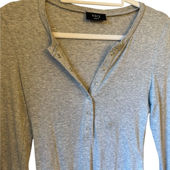 Vici Heather Gray Button-Up Bodysuit - Picture 4 of 6